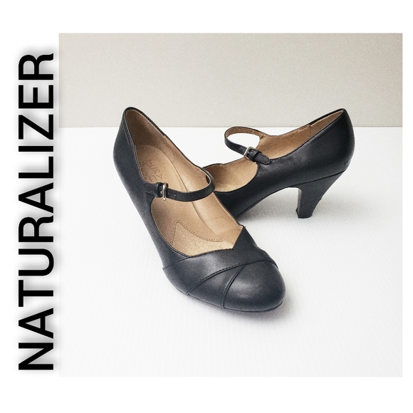 Naturalizer Shoes - Naturalizer Mary Jane Black Heel Size 7.5